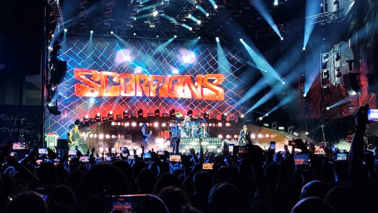 Espectacular comienzo del concierto de Scorpions en el Rockland Fest 2024 con la canción Coming Home