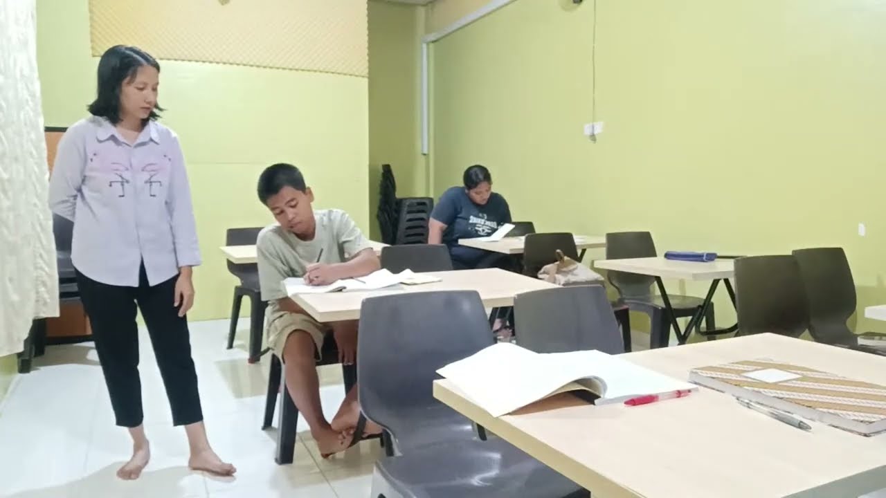 Meet 08/28 Jan 2026 (Class Elementary/16.30): FCE English Course | WA 082170822395