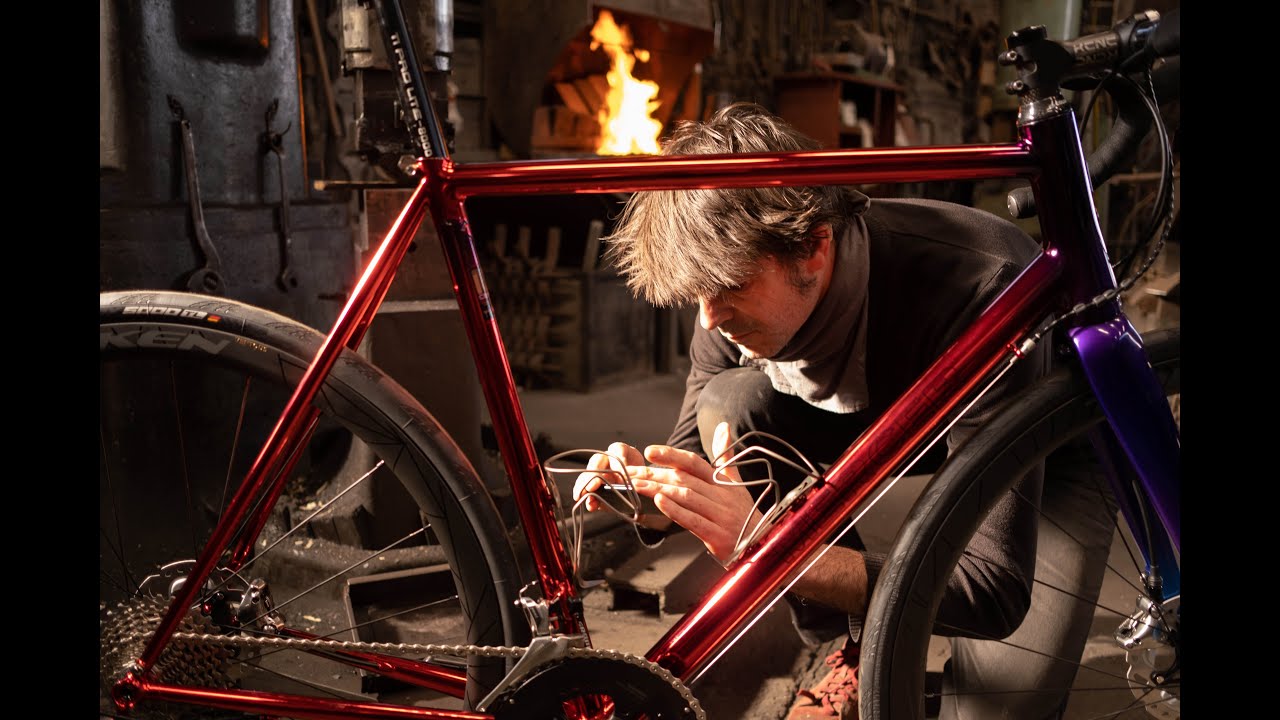 Handbuilt by David Mercer - learn from the frame builder in South Africa