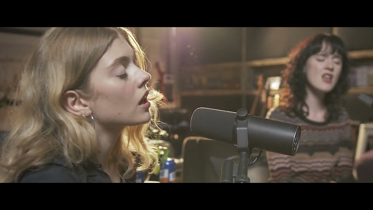 Folk Bitch Trio - Live at Fight Night Records (Full set)