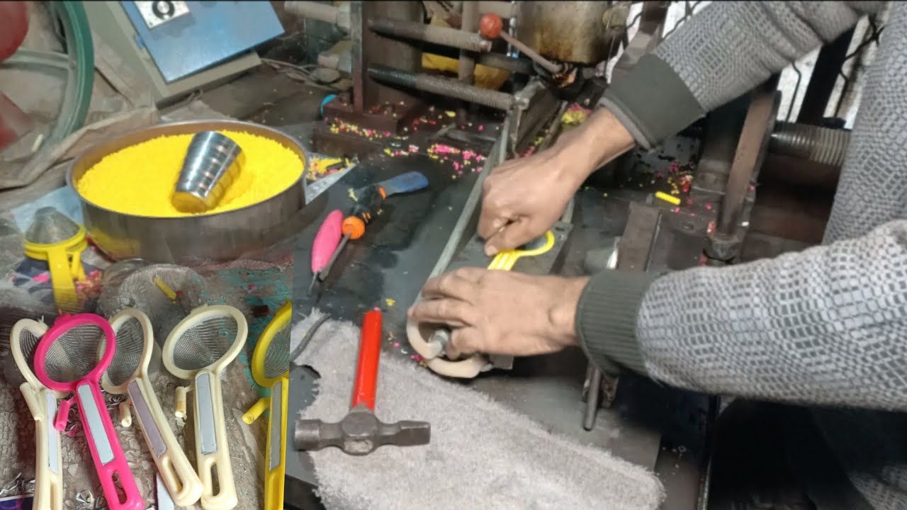 The Making Process of Plastic Tea Strainers In a Small Factory