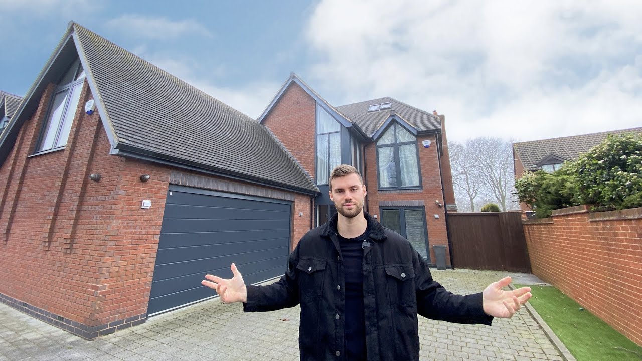 Inside a footballers &pound;1,200,000 Solihull Home (full walkthrough tour)