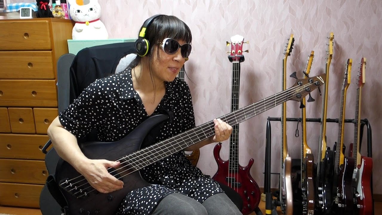 Wonderful Life / Black (Bass Cover)