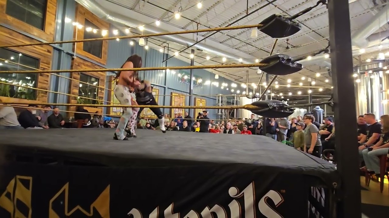 Jerry Uhlricher Vs El Payaso NLW 1/10/26