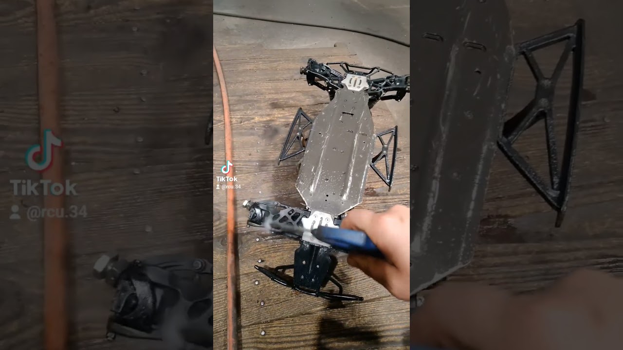 hobao 8sc cleaning express 🤟🌵 #rc #brushless #bracass #rccar #6s #automobile #clean #tools