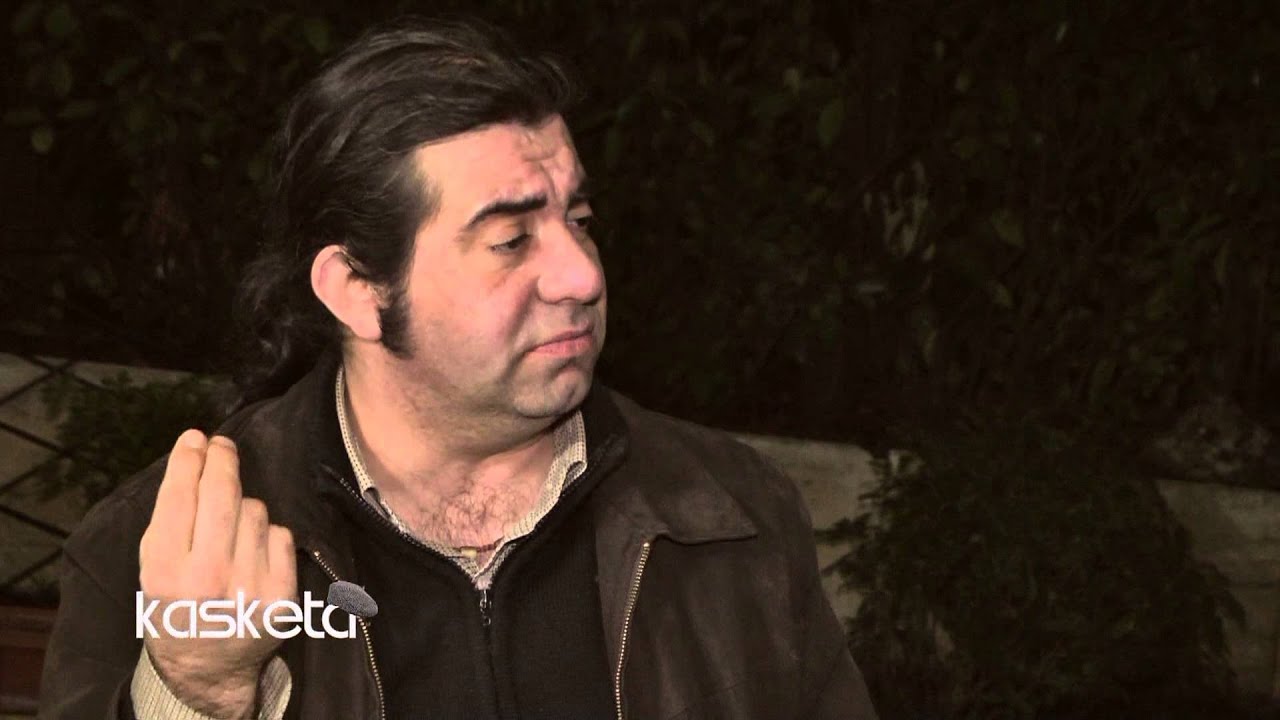 Kasketa, Doktori dhe Kastro kodra pas bregut!