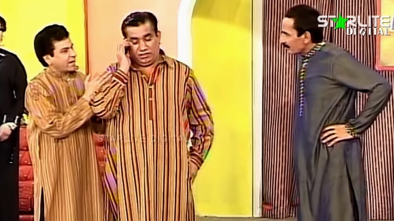 Chikni Full Stage Drama Iftikhar Thakur and Nasir Chinyoti With Agha Majid and Saima Khan