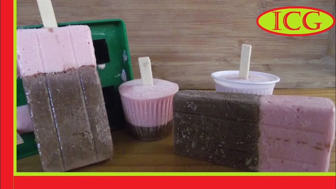 Helados de chocolate con fresa