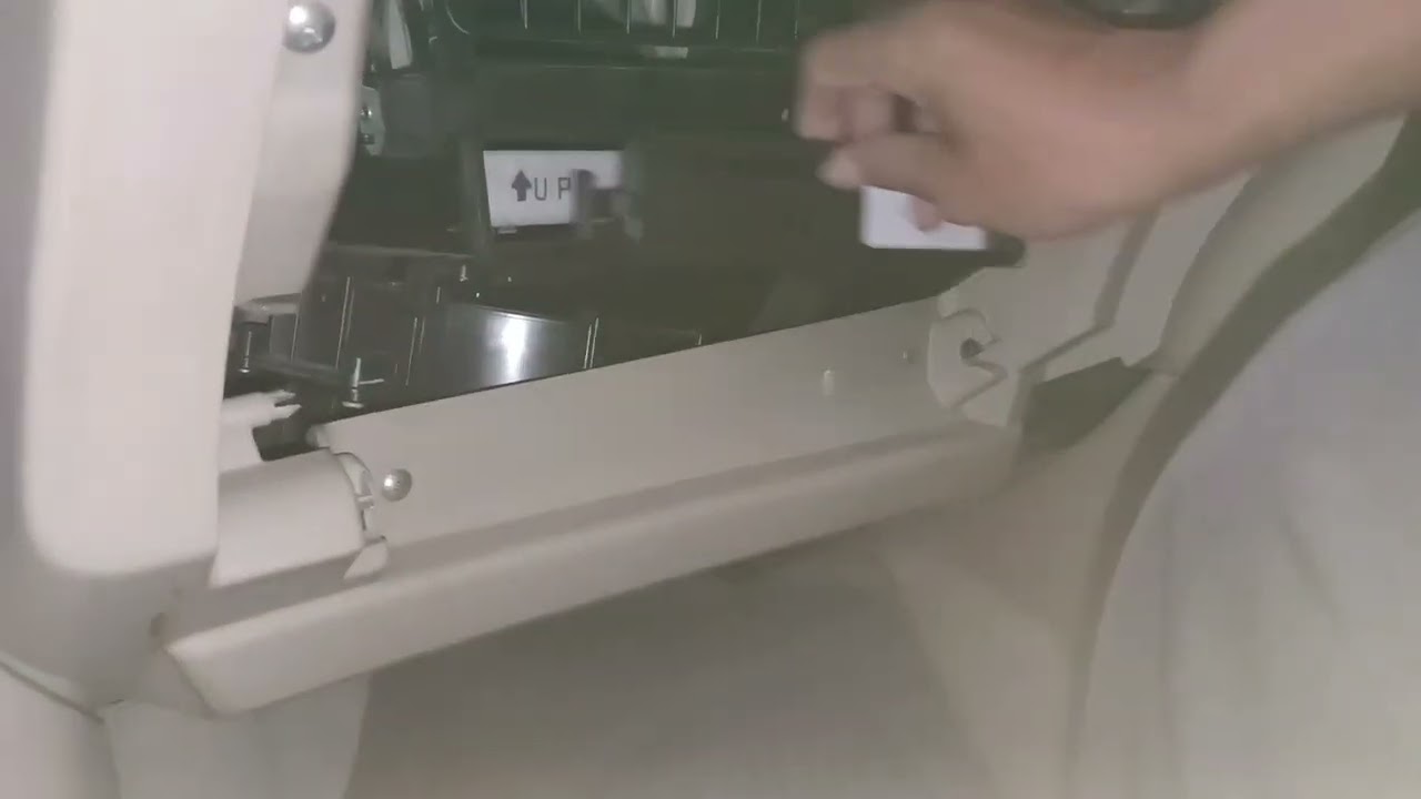 Cara Buka dan Pasang Filter AC Suzuki Ertiga