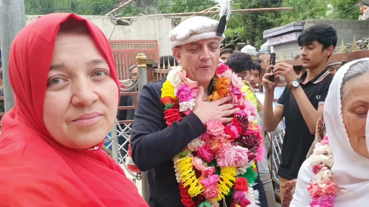 How the people of Hunza welcome their heroes. Lt. Gen. Inayat Hussain's grand welcome