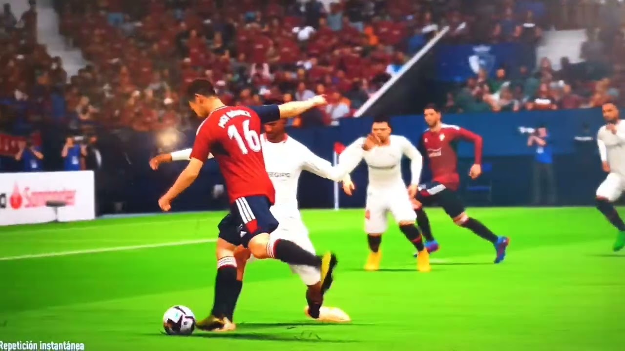 Moi gomez adelanta al Osasuna 1-0 en Pamplona ante el Sevilla