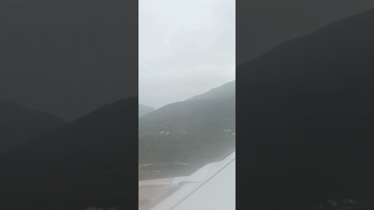 EZY8811 London Gatwick 🇬🇧 to Tivat Montenegro 🇲🇪 Landing 