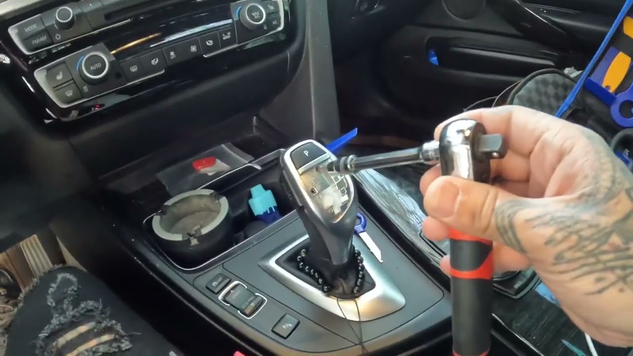 Замена кнопки парковки на BMW