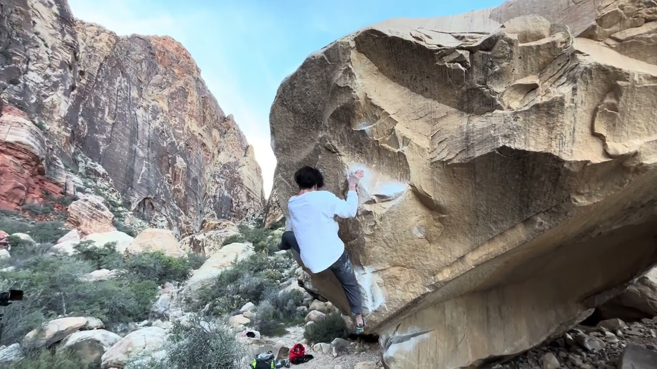 Atlas Shrugged v12 Red rocks