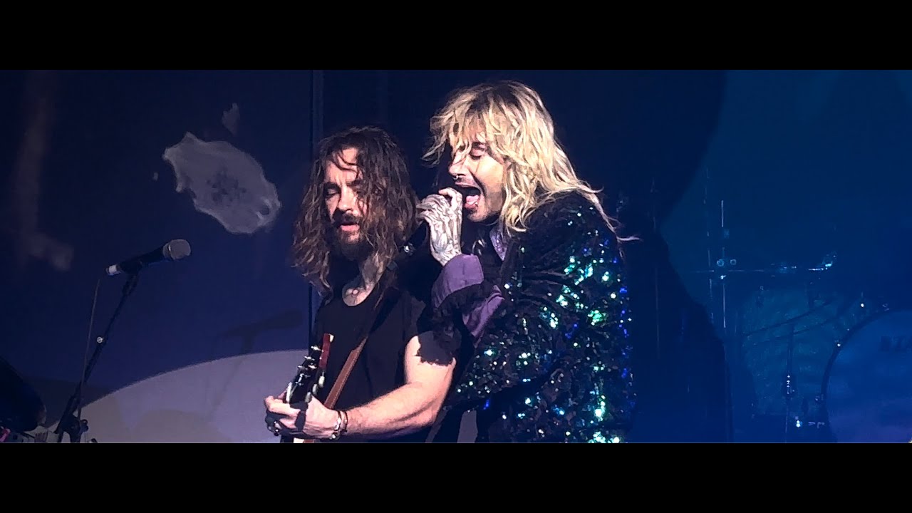 Tokio Hotel – Fahr mit mir (4x4) LIVE (Stuttgart, 2023) @tokiohotel