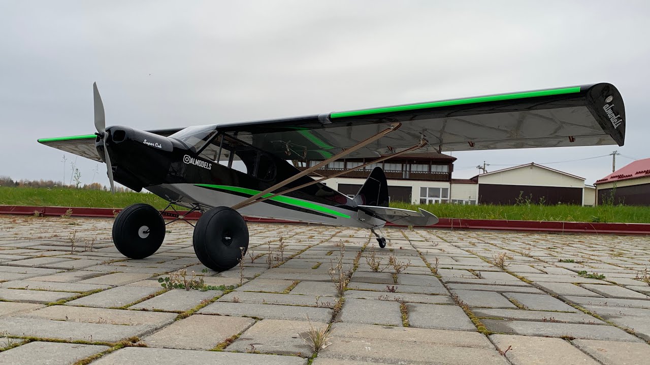 First flight Piper Super Cub Pa18 (Balsa version)