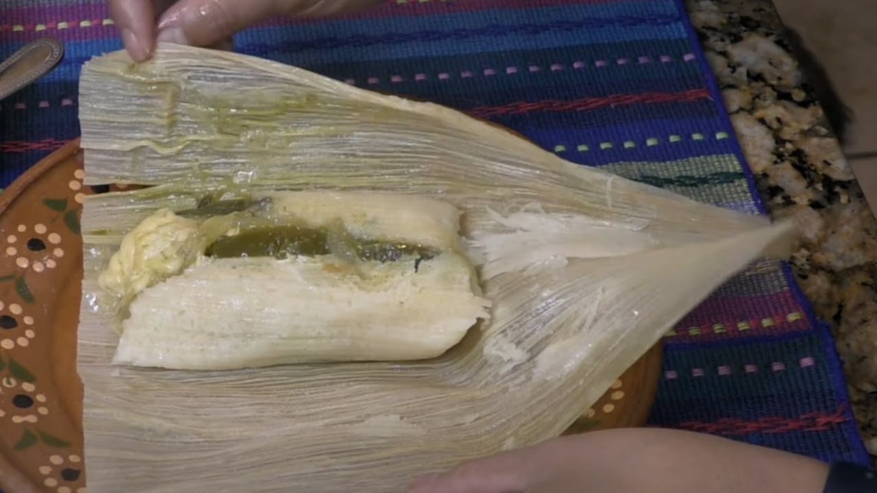 🌽Cómo Hacer Tamal De Queso Con Rajas Y De Pollo! Receta Fácil y Rica - La Cocina De Sol🌯