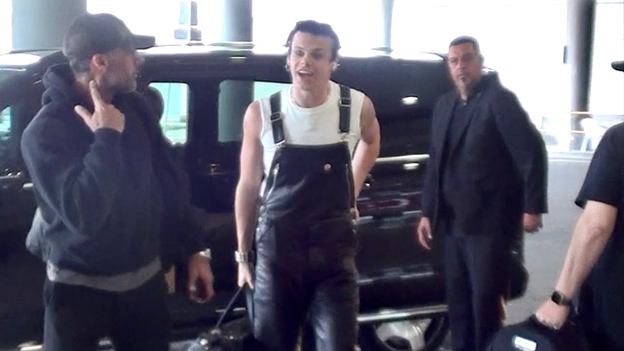 YUNGBLUD ВСТРЕТИЛСЯ С ФАНАМИ В АЭРОПОРТУ СИДНЕЯ