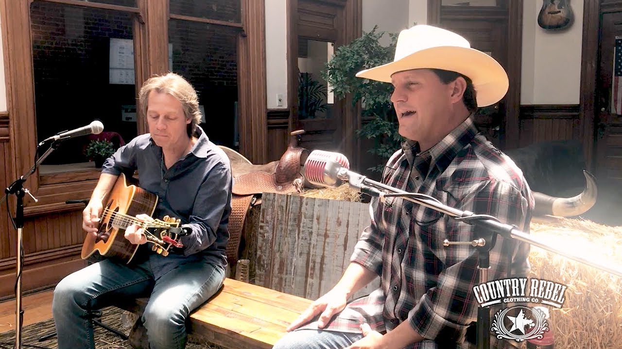 Shane Owens 'All The Beer In Alabama' // Country Rebel HQ Session