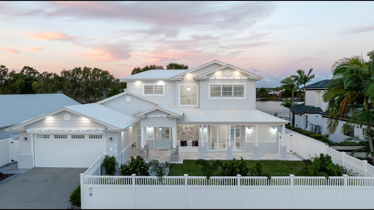 Tour Through this Hamptons Haven at 7 Riverbreeze Avenue Noosa Waters