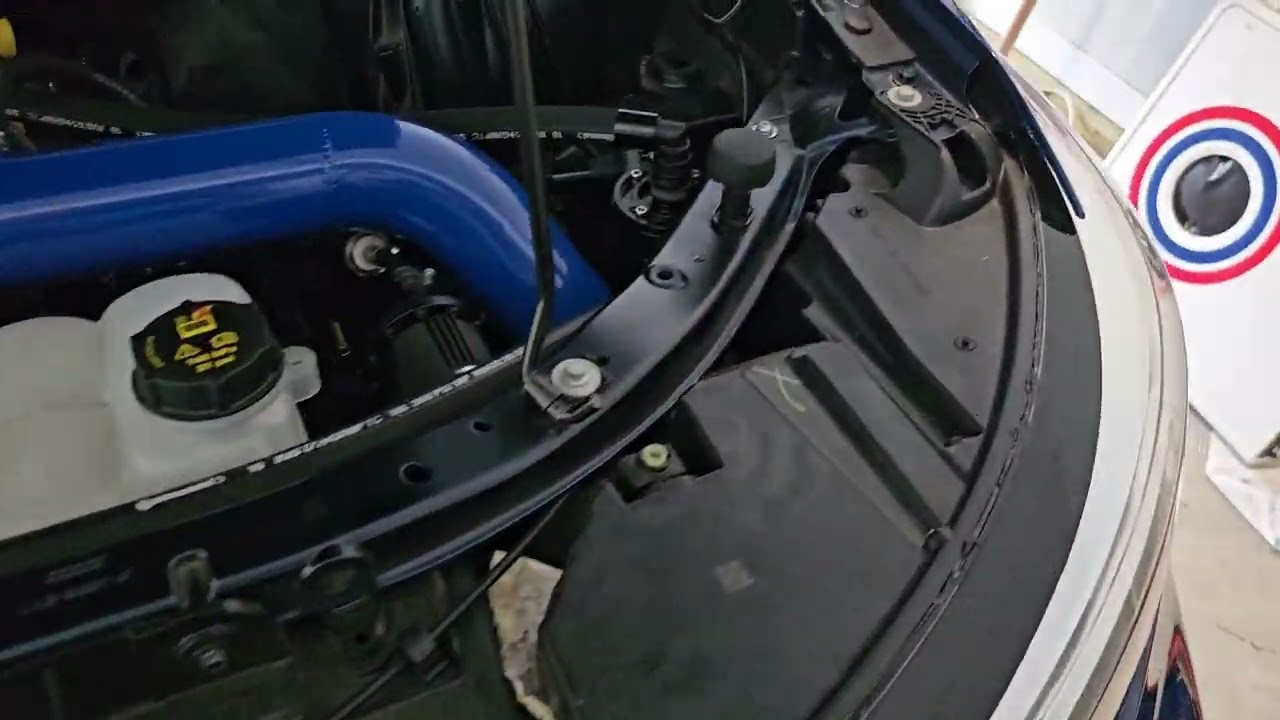 FENFABrication V2 intake post install on 2022 Ford Explorer ST w/ UPR oil catch can.