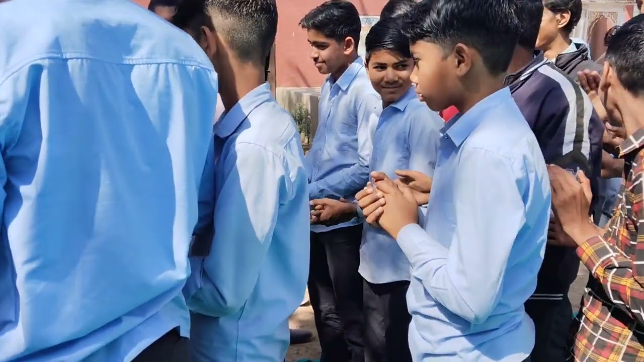 रा . उच्च माध्यमिक विद्यालय भूरथल में मातृ - पितृ दिवस पर आयोजित समारोह में 