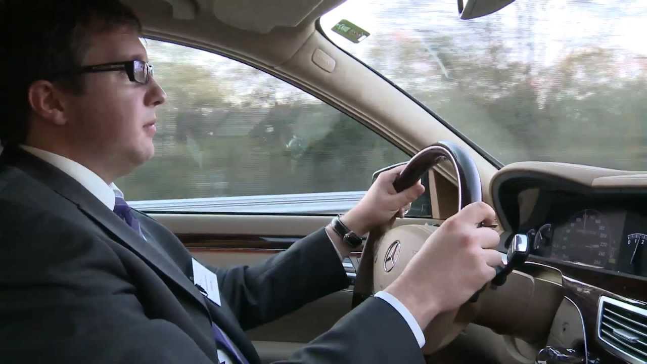 ITU TECH: Dr. Markus Richter, Daimler AG,demo of automotive short-range high-res radar