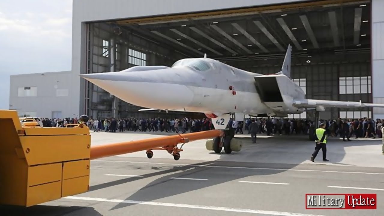 Окончательно!! Россия спустила на воду новый сверхзвуковой бомбардировщик Ту-22М3 после модернизации