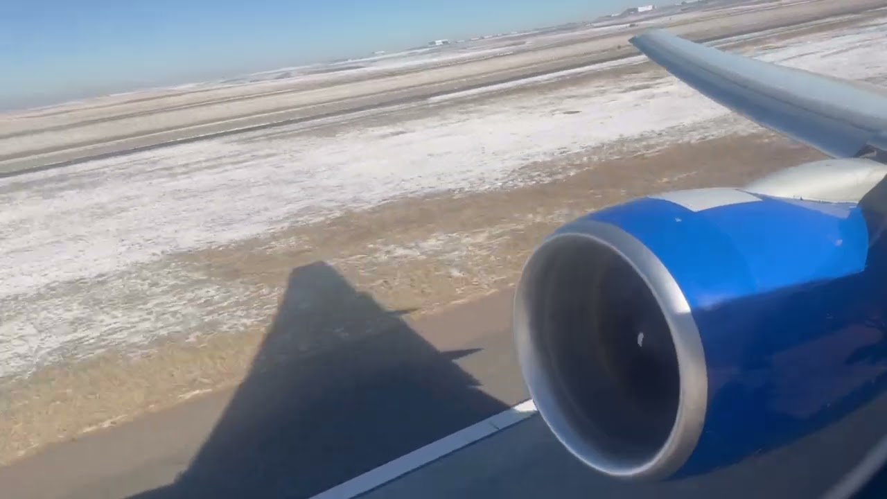 United Airlines 777-200A Takeoff from Denver PW4077