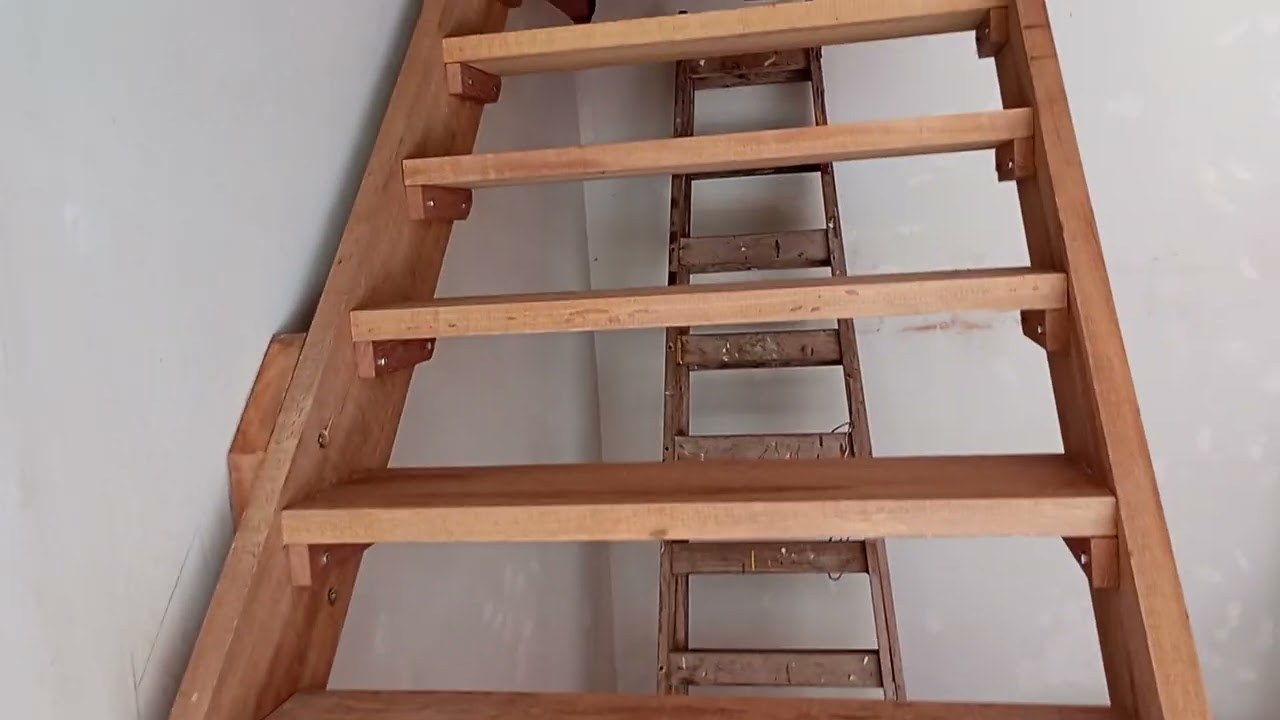 casa de osb de 2 niveles, madera huayruro y osb brasileño 