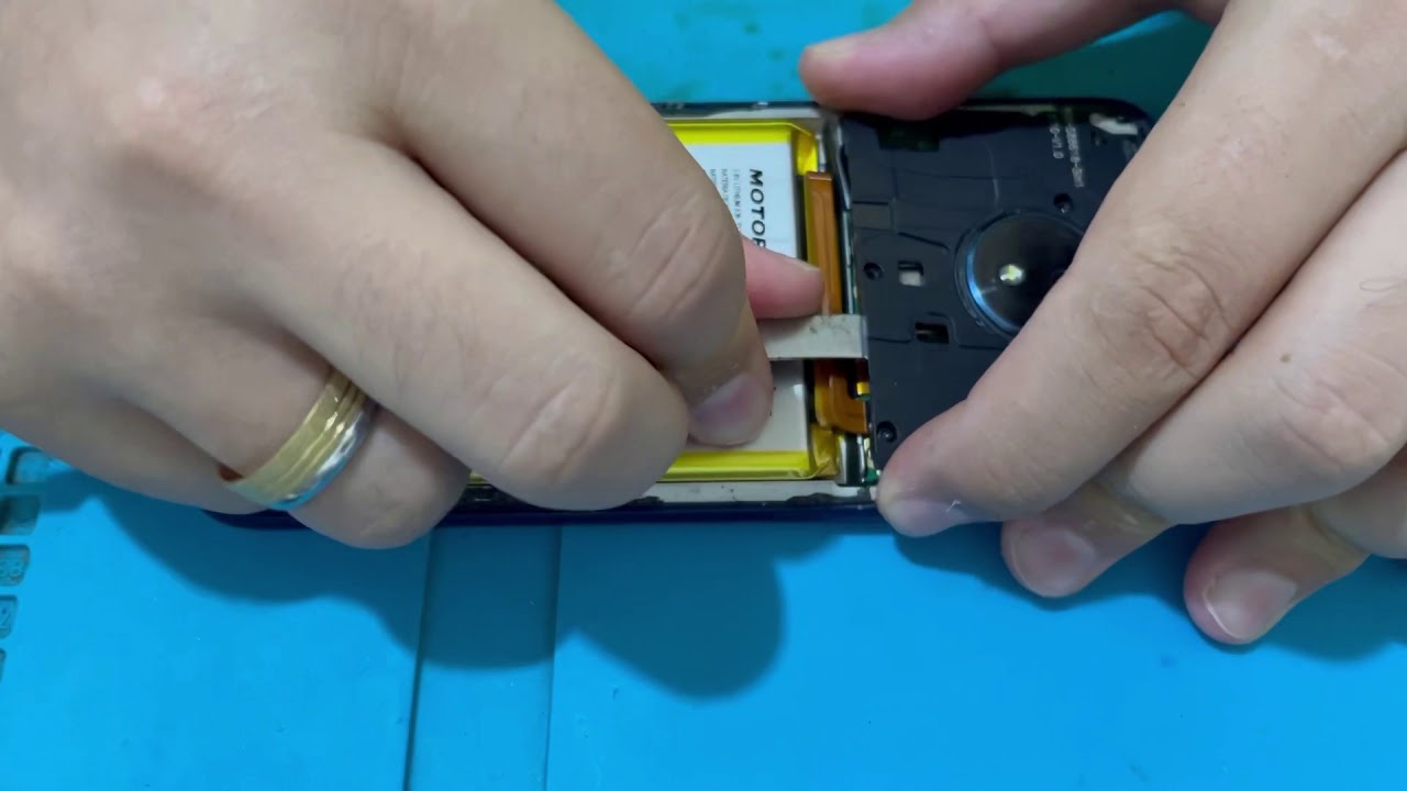 Motorola Moto G7 Power não sai som | troca do alto falante | PASSO A PASSO
