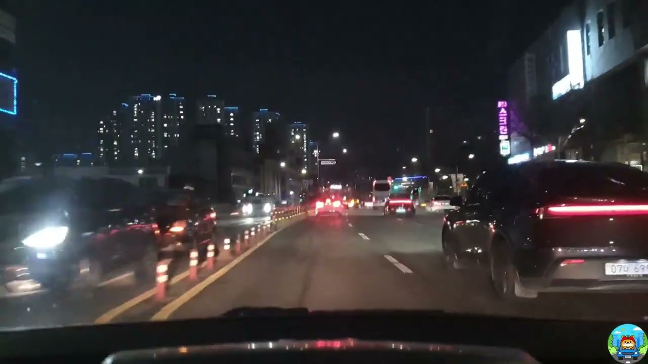 [60초] 불빛이 많아질수록 시선은 더 차분해져야 한다