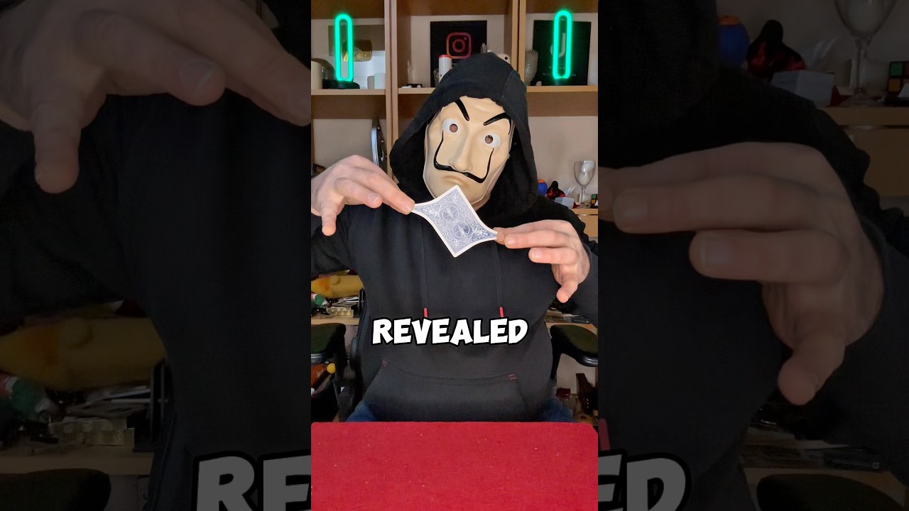 The Magic Trick of the Stretching Card Revealed 🪄#tricks #magictricks #magic #magictrickssecret