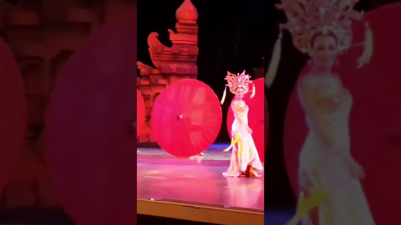 COLOSSEUM SHOW Pattaya Thailand