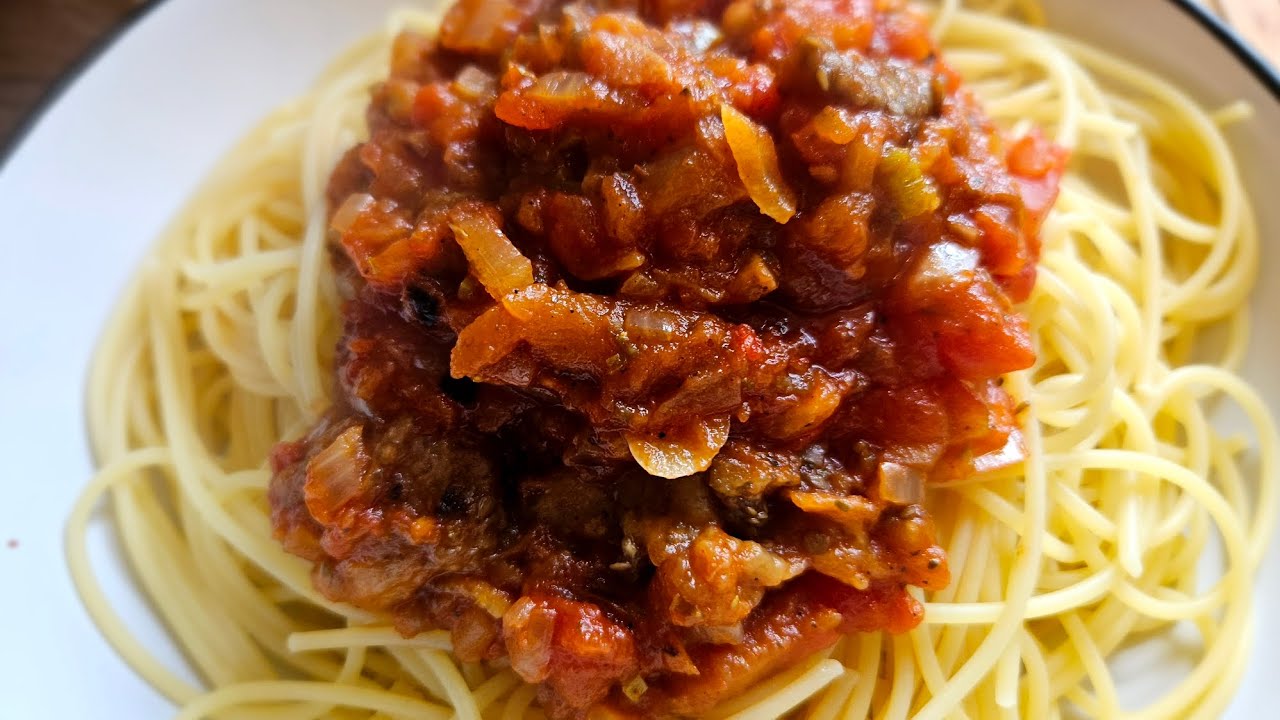 Aubergine and Chilli Pasta