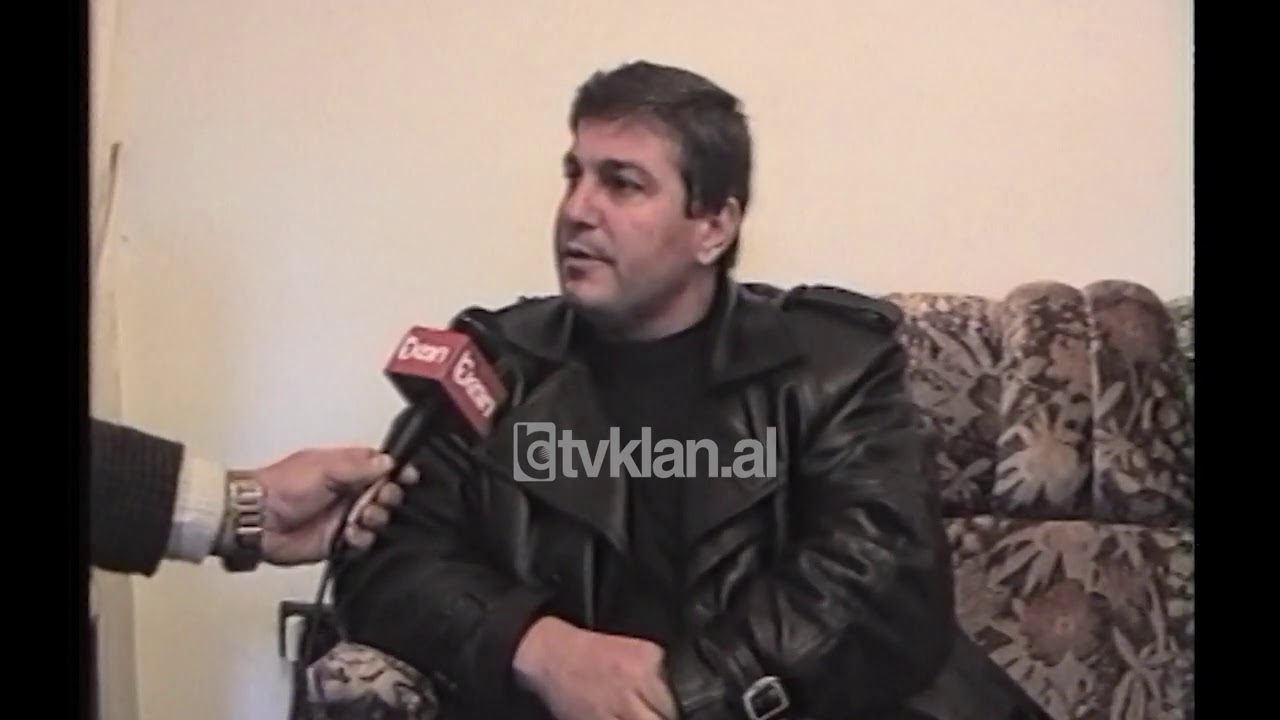 Edmond Koseni interviste per Tv Klan: Jam i pafajshem  (25 Dhjetor 2001)