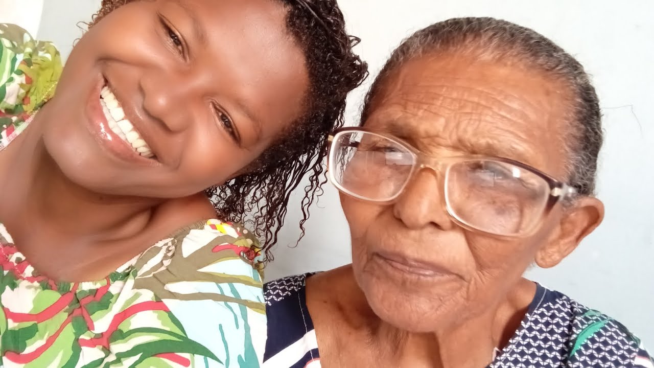 @Dona Maricotinha foi parar no hospital😬 Alzheimer