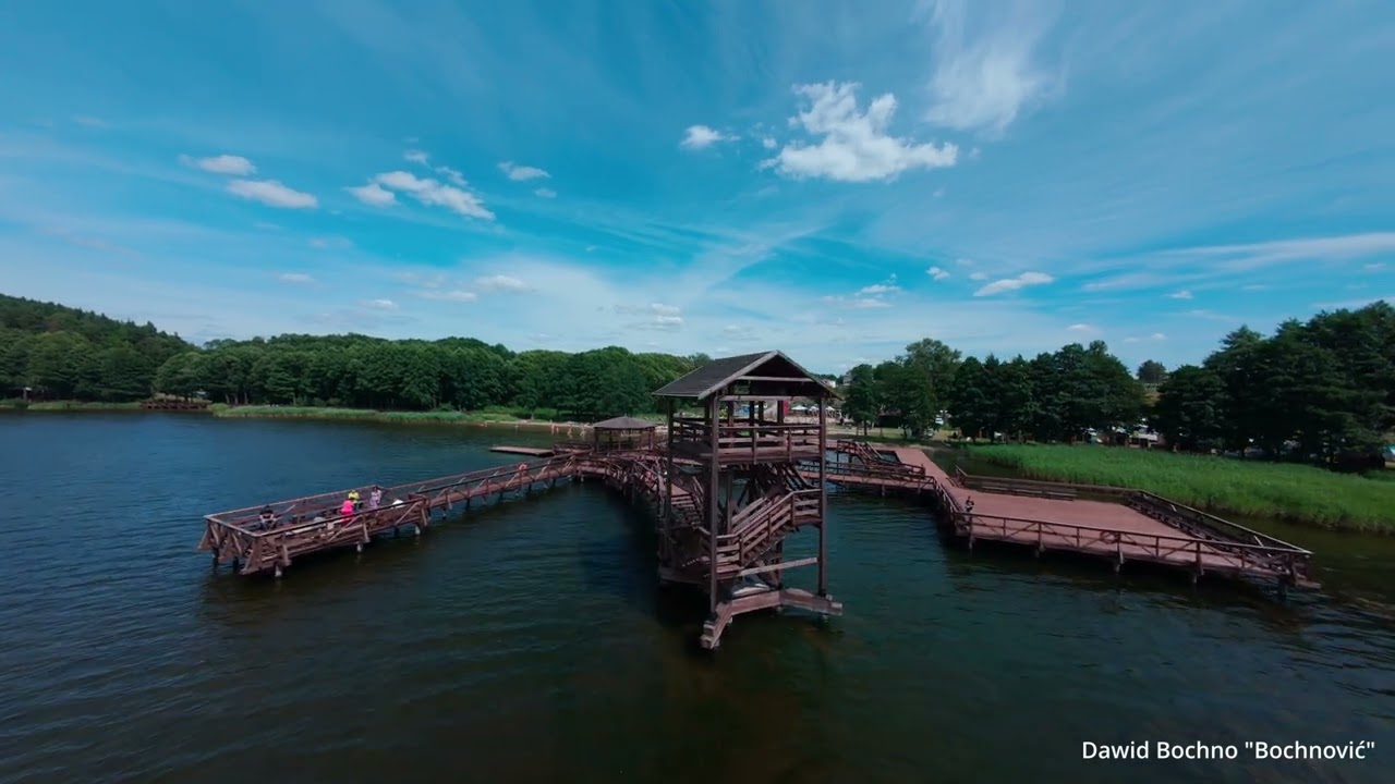 Malownicza wieś, Szczupliny, Jezioro Rumian | Bochnović | FPV Drone |