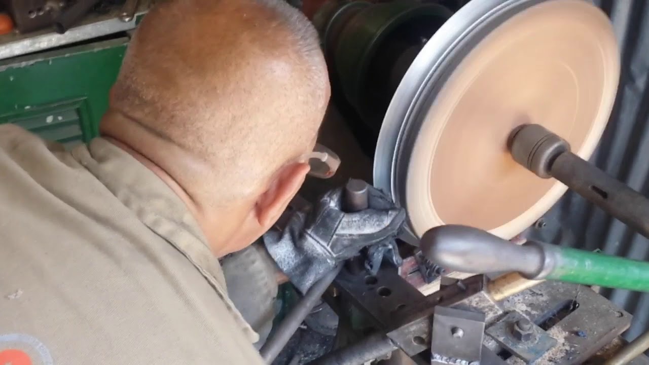 REPUJADO DE OLLAS, TAPAS Y MESAS DE HIERRO Y ALUMINIO