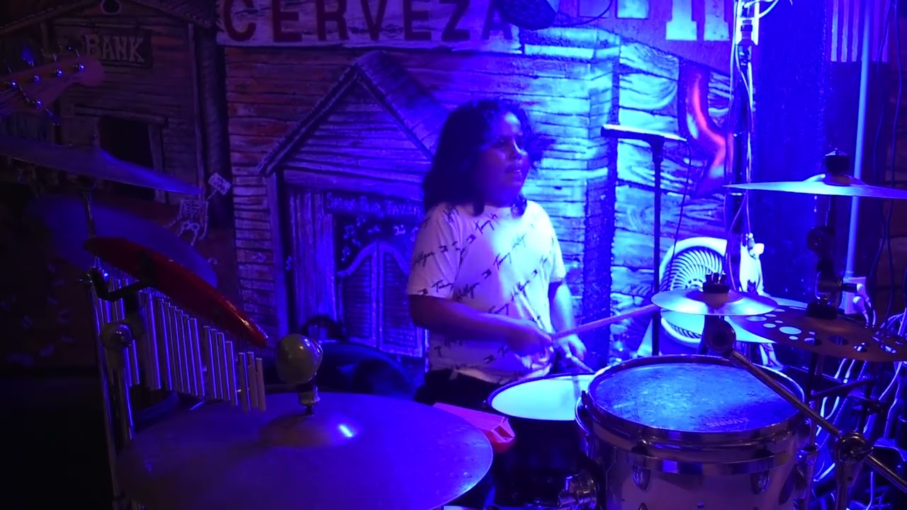 La Granja , con la Banda Route 66 Rock Band, créditos al creador