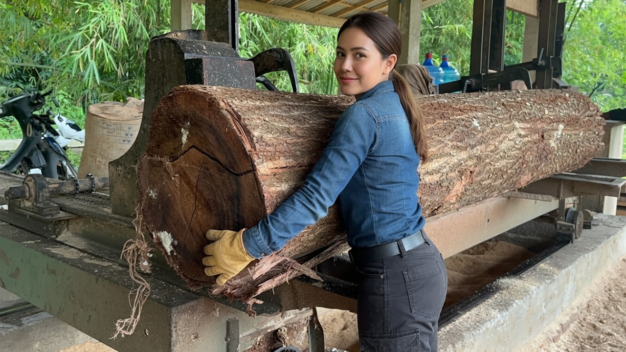 Mystery Log On The Mill With 2 man | Was Not Expecting That Inside!