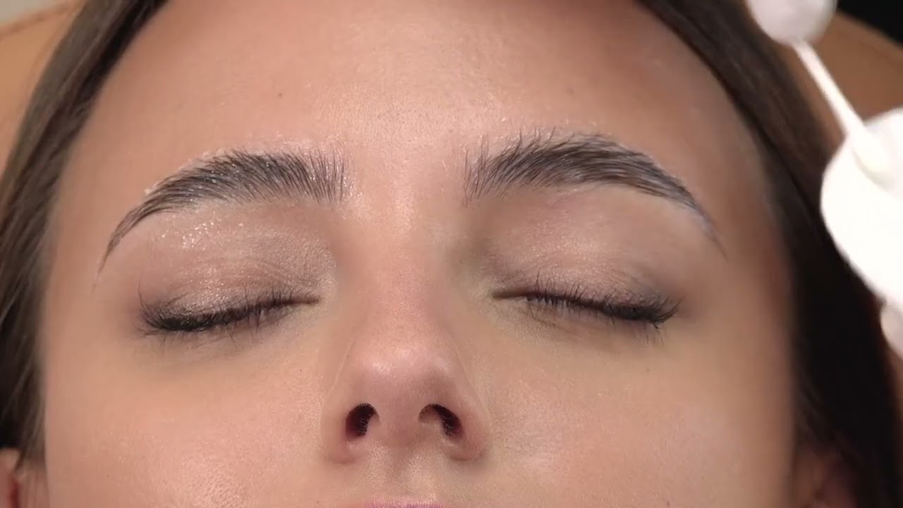 Wimpernwelle BROW Lifting & Styling