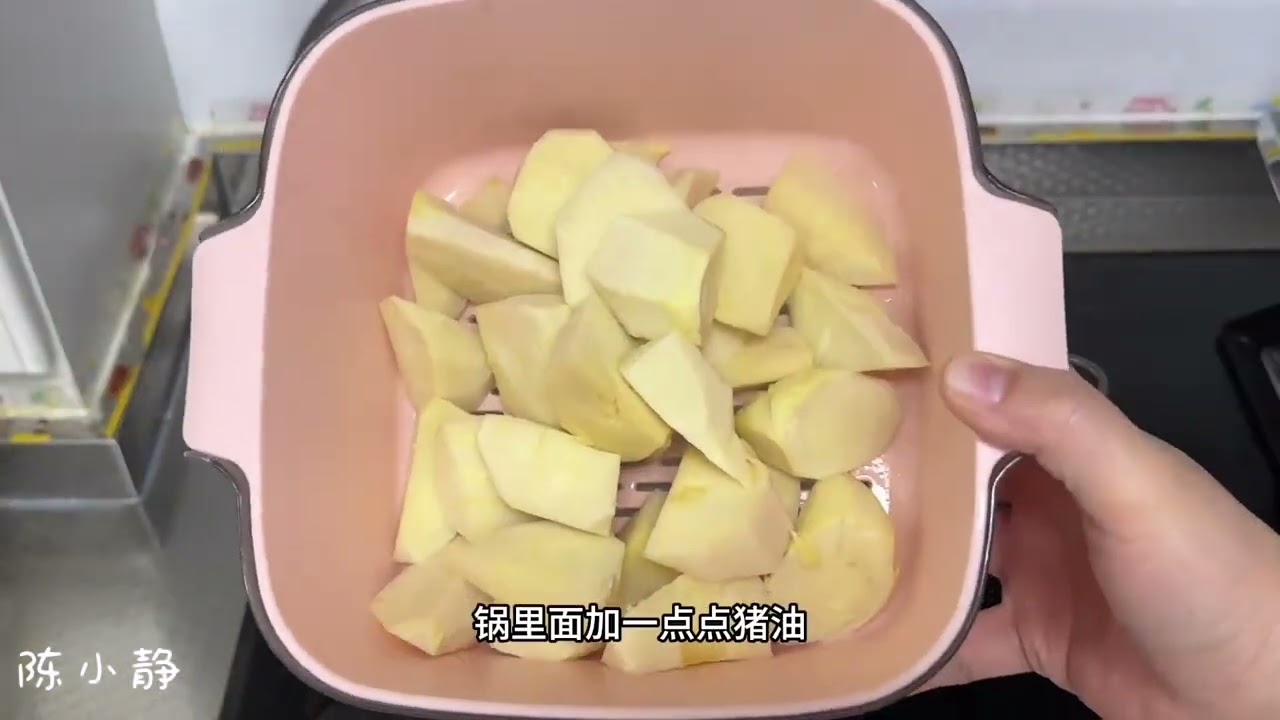 冬笋酸菜炖牛肉，煮碗面搭配，好好吃。 