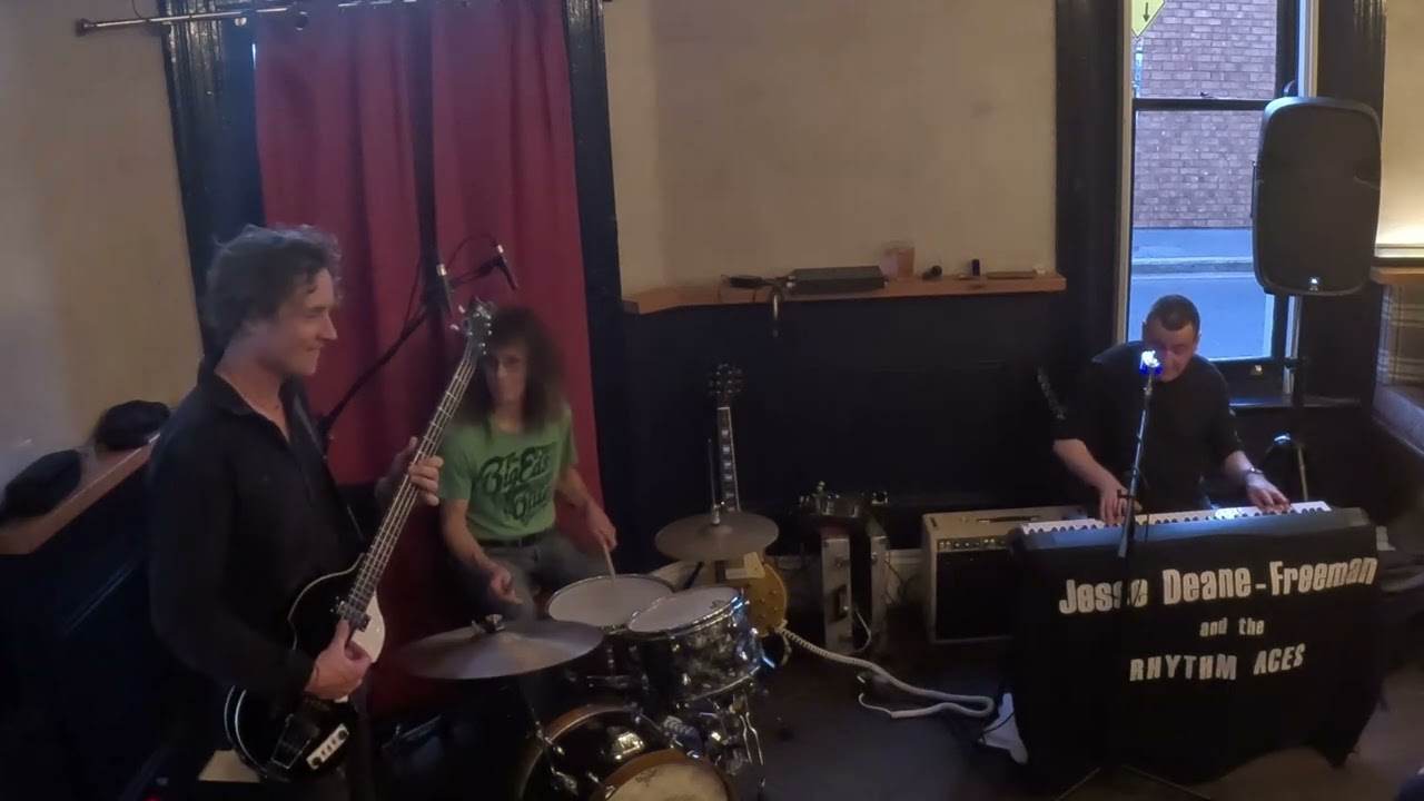 Rhythm Aces live - 