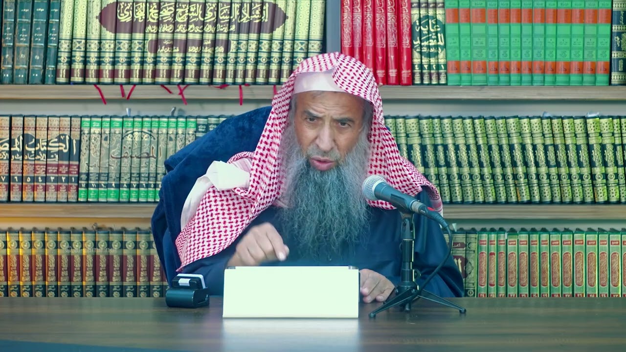 كيف تُطهر فُرش المسجد من فضلات الوزغ اليابسة؟