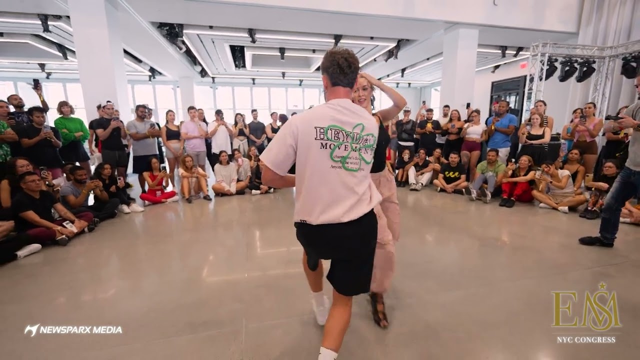 Luis & Andrea (SALITRE - Dj Husky x Tony Lozano) - Bachata Workshop | Empire Sensual Movement