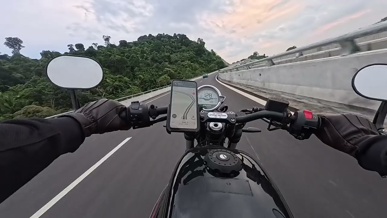 Moto Guzzi V7 Stone SE ride EKVE Pt.2