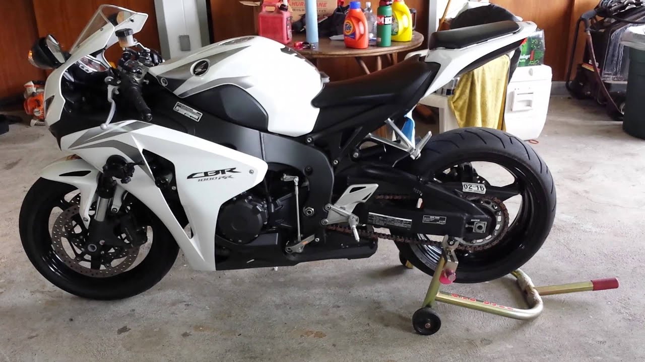 HONDA 2009 CBR1000RR WALK AROUND.