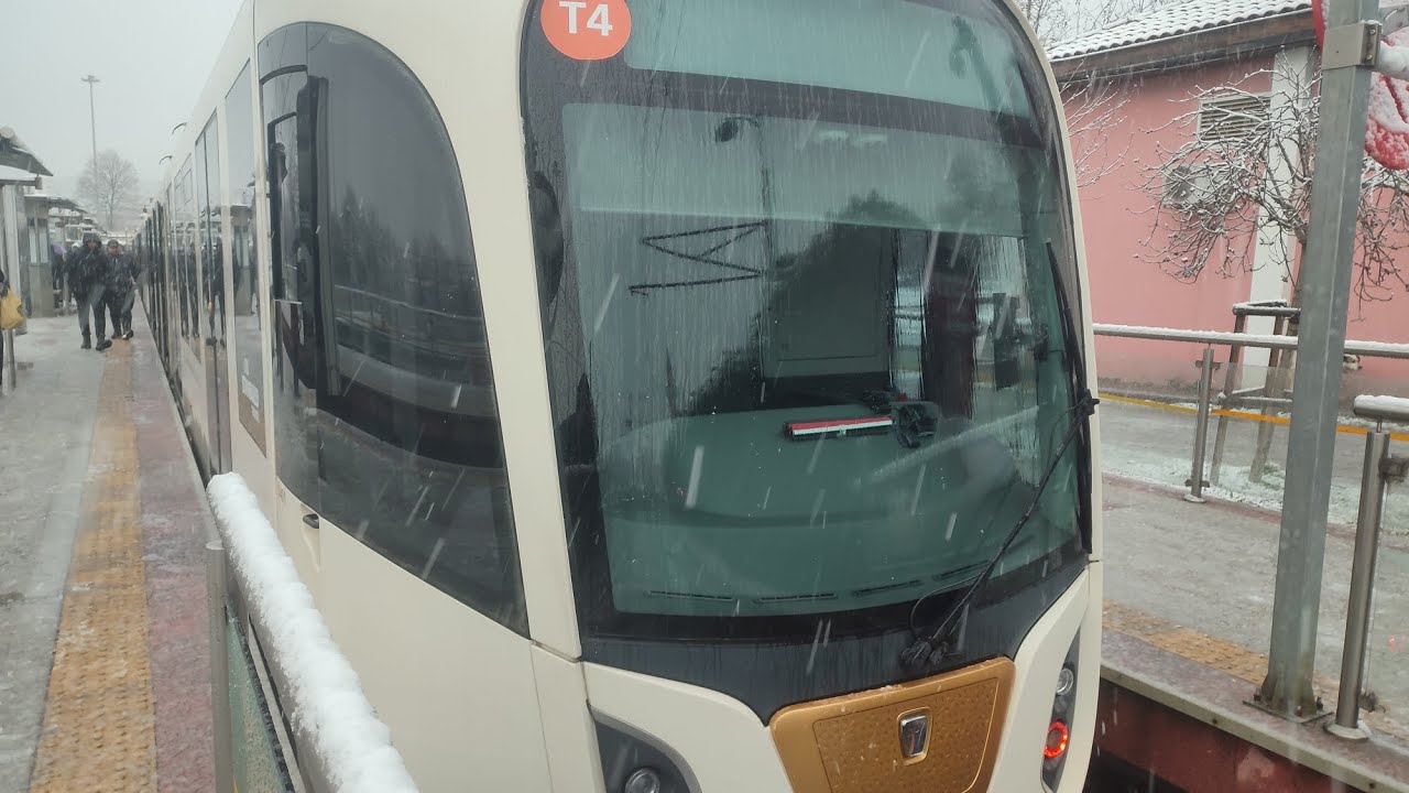 İstanbul'da Tramvay İle Topkapı Kiptaş Venezia Arası Seyahat turu