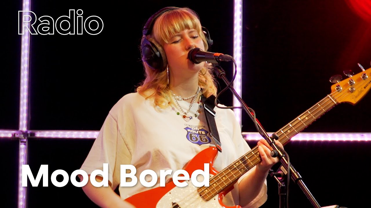 Mood Bored - live at 3voor12 Radio